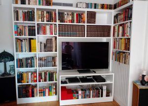 Libreria Lacada Cubre Radiador y tv